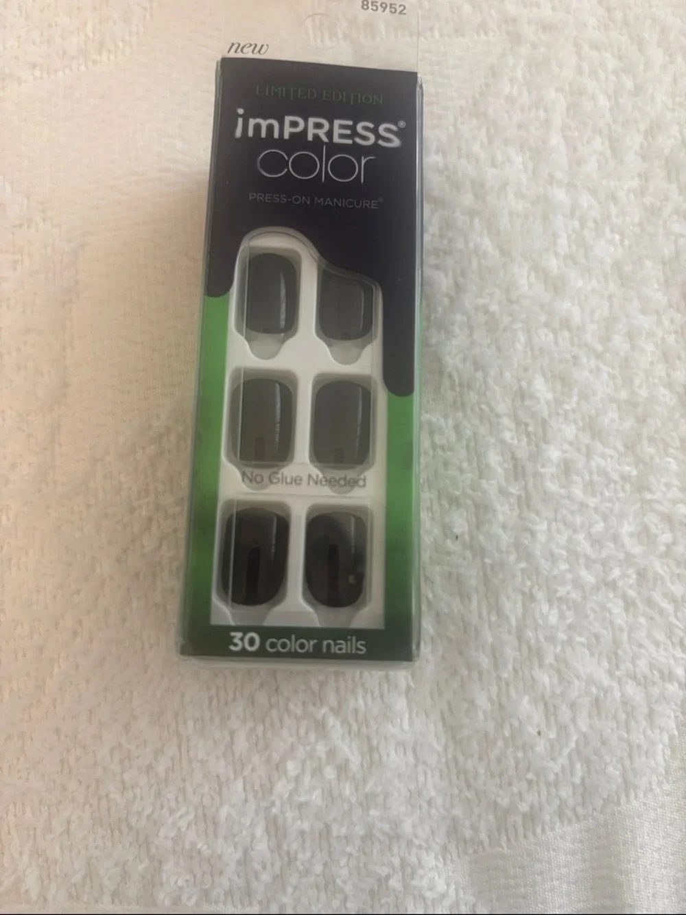 OPI Emerald Green xPRESS/ON Press-On Nail Set with Zodiac Stickers